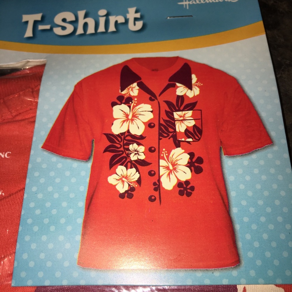 Hallmark Expressions hawaiian t shirt XL